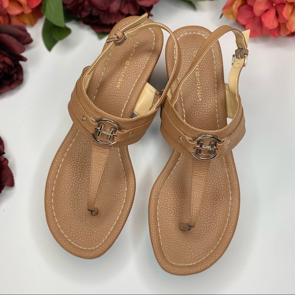 Tommy Hilfiger Signature Logo Thong Platform Wedge Camel Color Sandals 9 1/2M - Picture 2 of 8